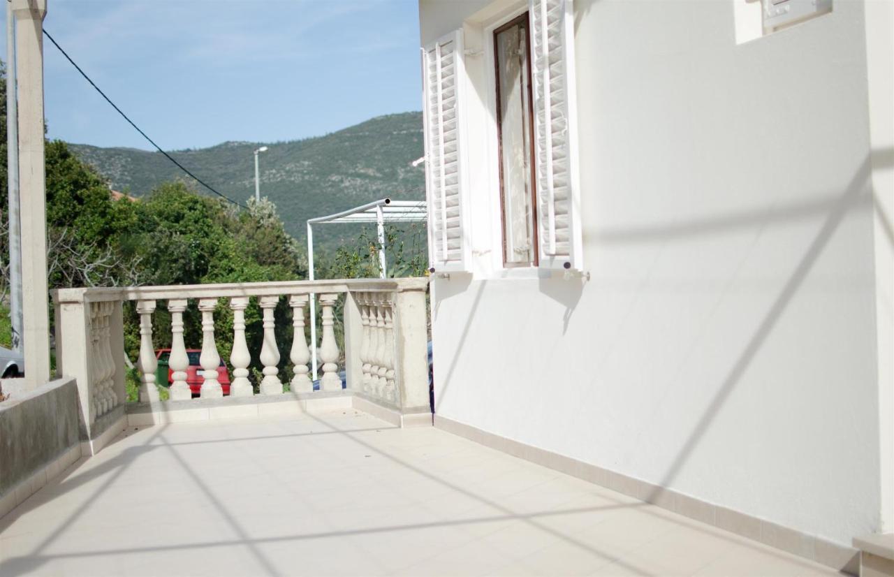 Guest House Rooms Rose Molunat Ngoại thất bức ảnh