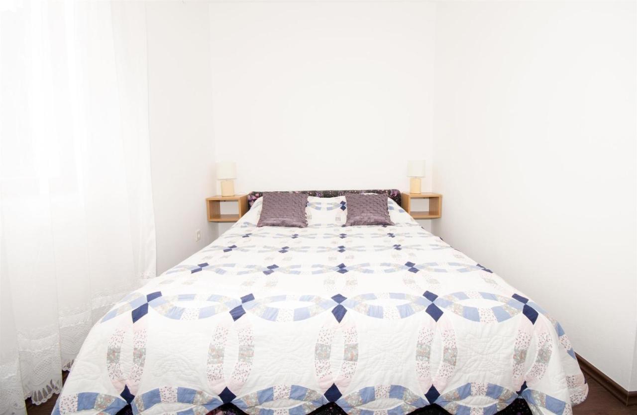 Guest House Rooms Rose Molunat Ngoại thất bức ảnh